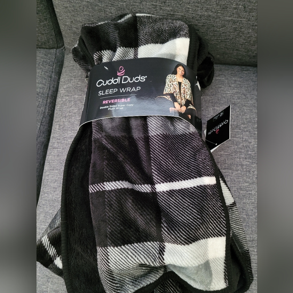 Cuddl Duds Plaid Reversible Wrap